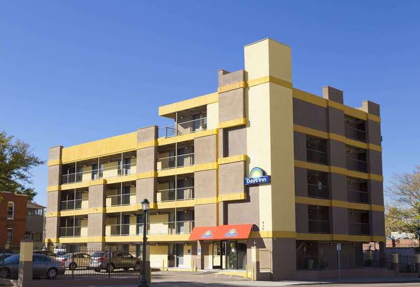 هتل Days Inn By Wyndham Denver Downtown