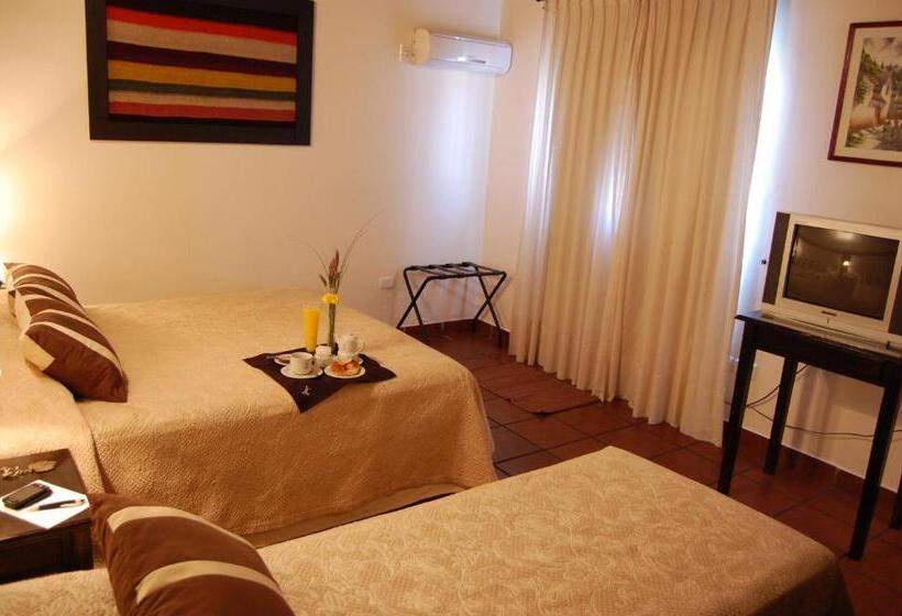 هتل Delvino Boutique