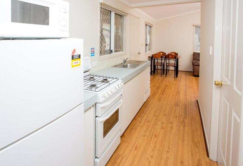 בית מלון כפרי Discovery Parks  Pilbara Karratha