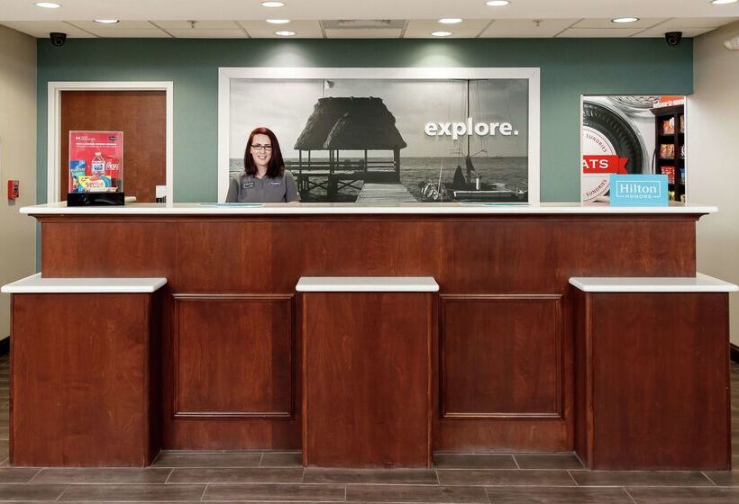 فندق Hampton Inn & Suites Navarre