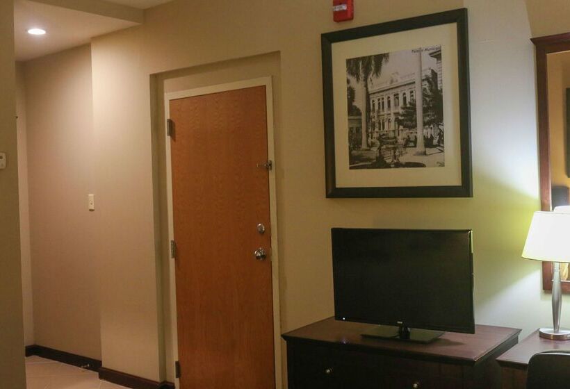 فندق Hampton Inn By Hilton Tampico Zona Dorada