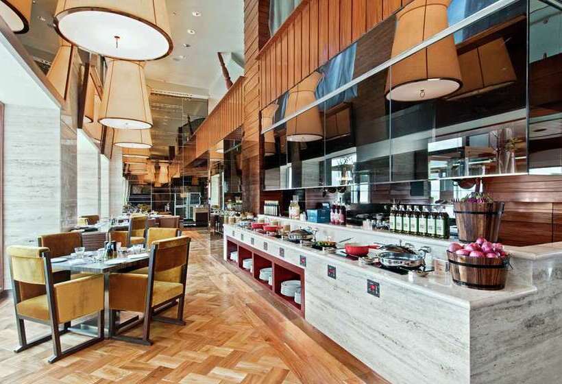 Отель Hilton Chennai