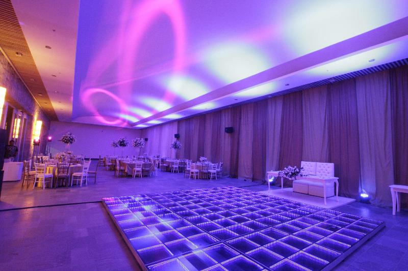 هتل Holiday Inn Express & Suites Irapuato