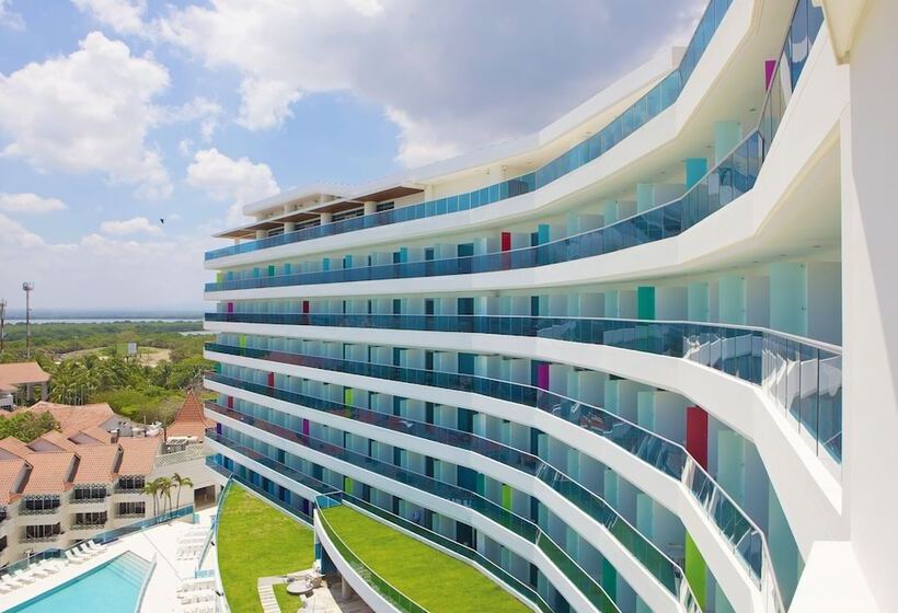 هتل Las Americas Torre Del Mar