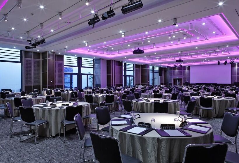 هتل Leonardo Royal  London Tower Bridge