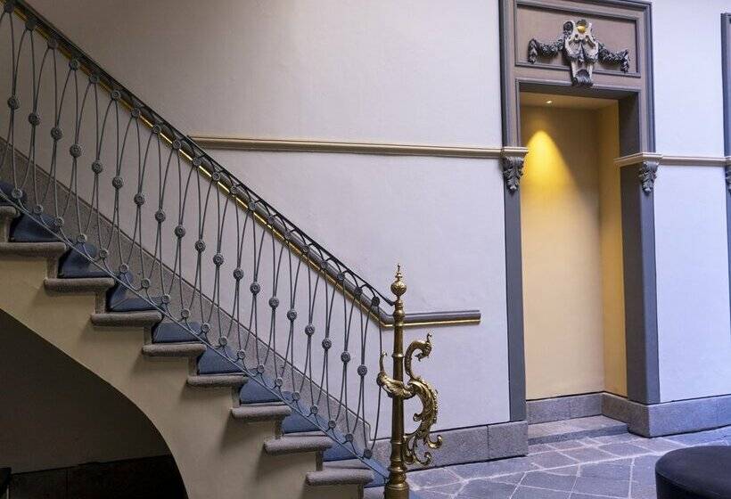 هتل Palacio Julio
