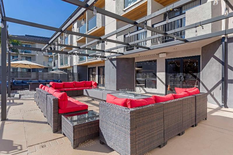 فندق Comfort Inn & Suites Irvine Spectrum