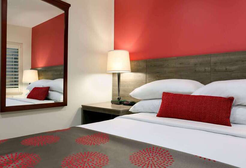 فندق Ramada By Wyndham Oakland Downtown City Center