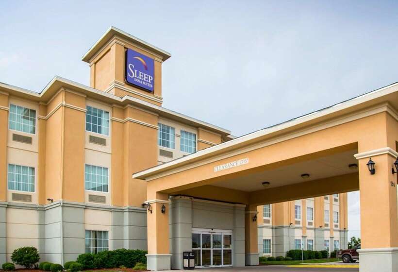 בית מלון כפרי Sleep Inn & Suites University