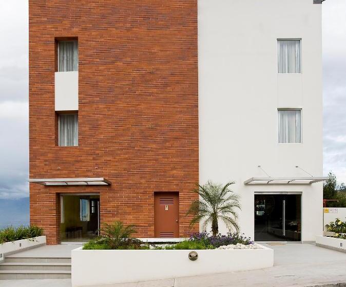 هتل Stubel Suites & Cafe