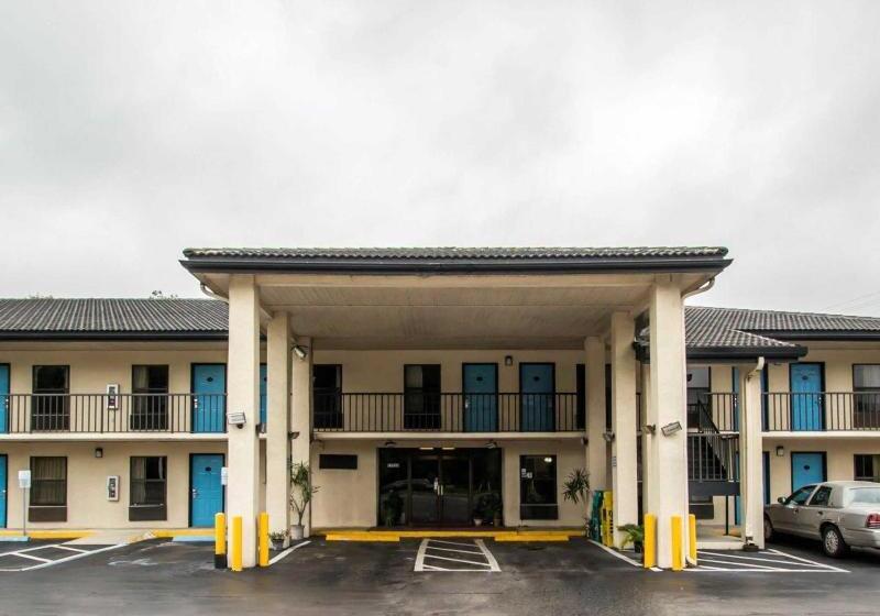 فندق High Springs Inn