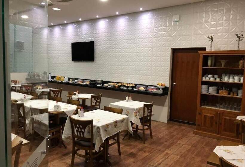酒店 Victor Plaza