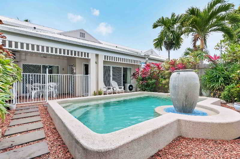 The Villas Palm Cove