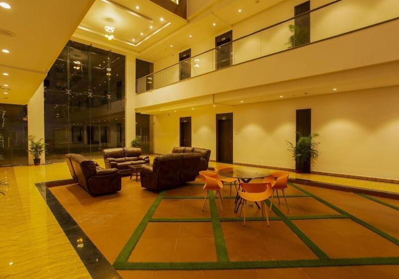 Отель Sarovar Portico Somnath