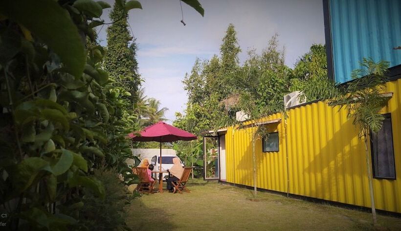 هاستل Aviano Syariah Backpacker
