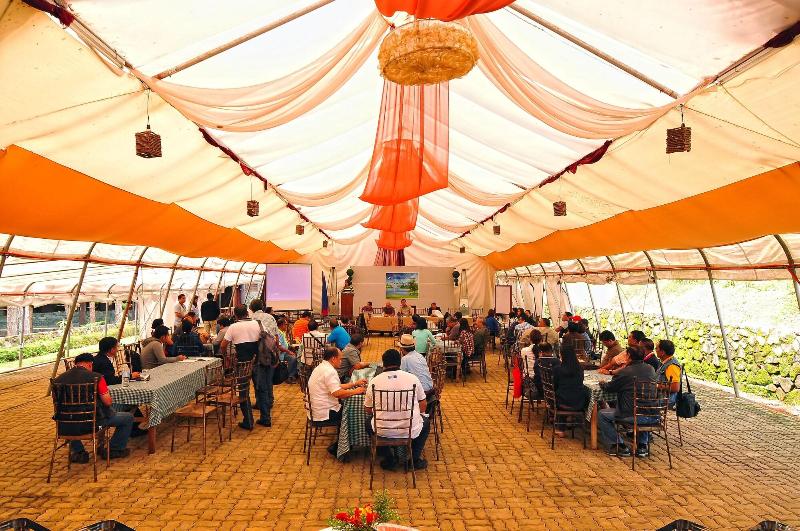 فندق Dahilayan Forest Park Resort