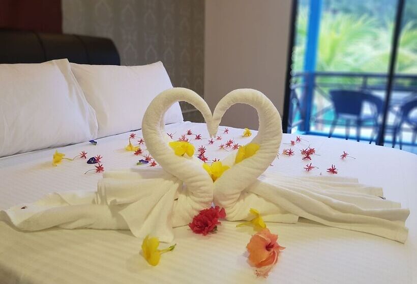 هتل Pangkor Holiday Resort