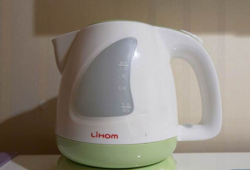 汽车旅馆  Paju Phillips