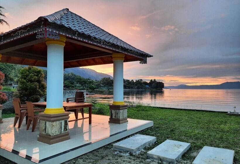 پانسیون Juma Cottages