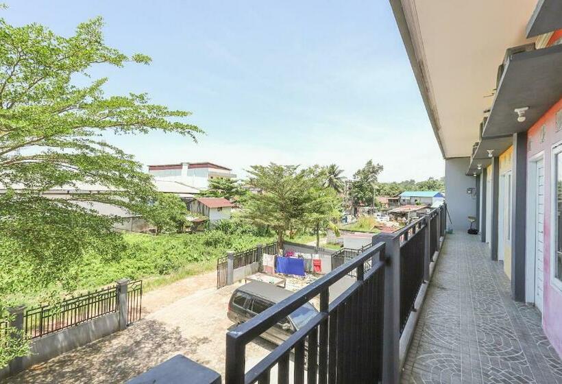 هتل Reddoorz At Pelangi Guest House