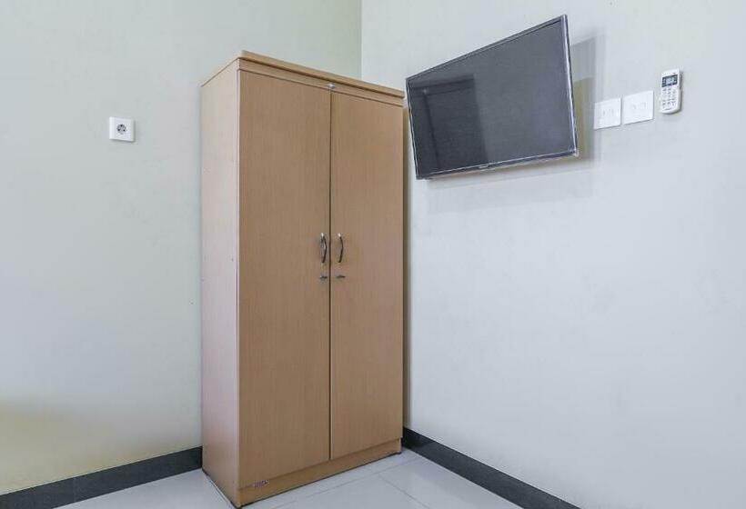 هتل Reddoorz At Pelangi Guest House