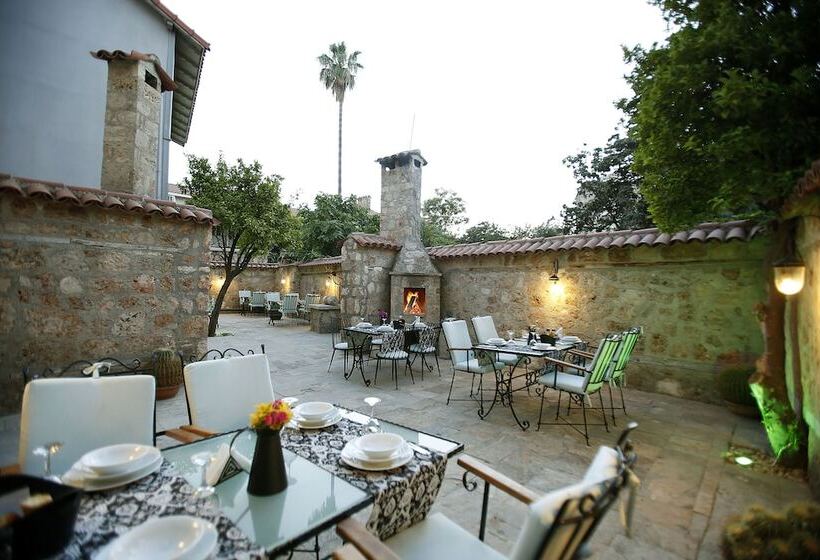 هتل Castle Inn Boutique