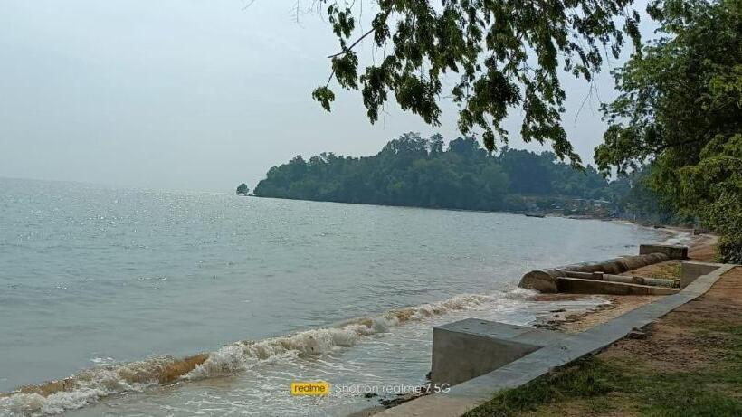 هتل Pacific Regency Beach Resort Port Dickson