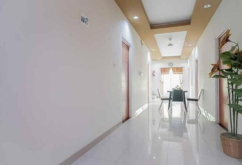 فندق Reddoorz Plus Near Palembang Airport 3