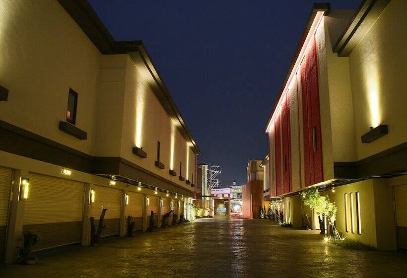 Mooninn Boutique Motel