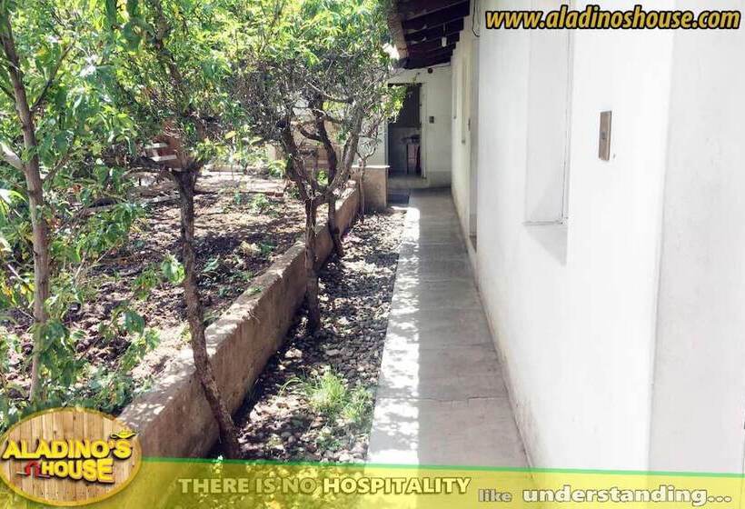 هتل Aladino S House