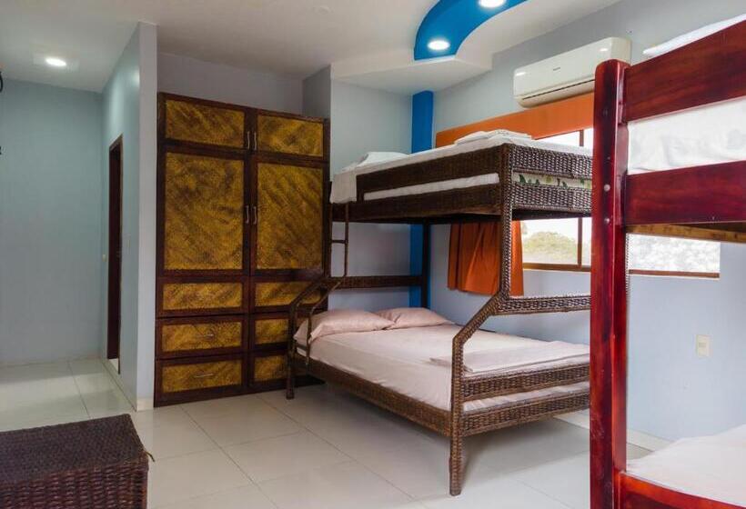 هتل Sol Y Playa Montañita