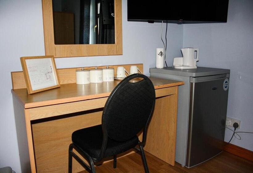 مبيت وإفطار The Coach Inn