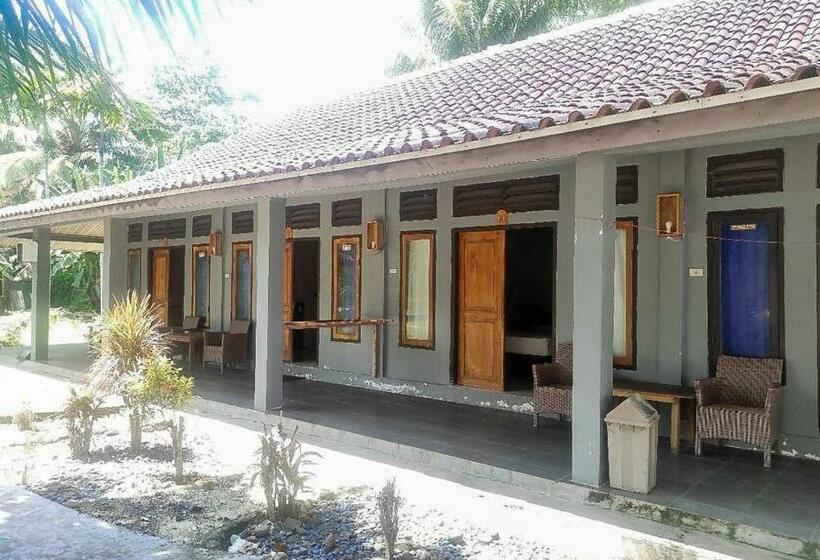 فندق Ombak Indah Resort Tanjung Setia