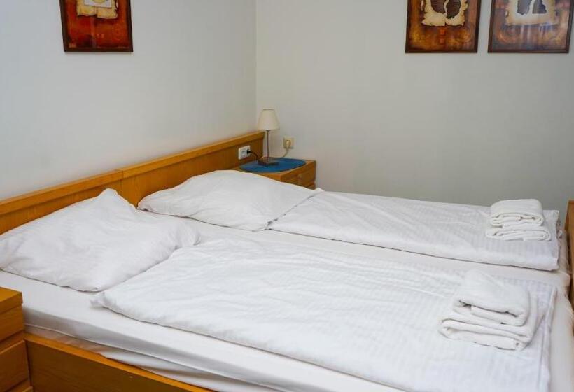 Itm Hotel Bettkästchen Am Sachsenwald