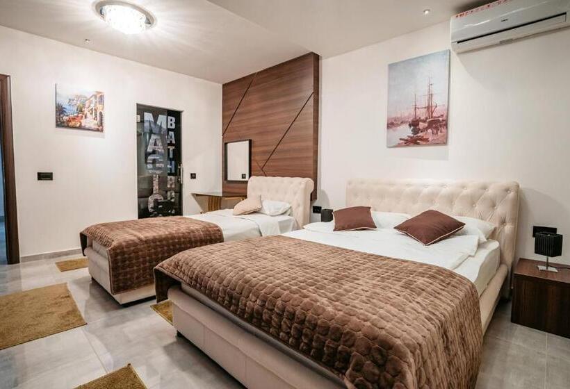 Magico Rooms & Apartments