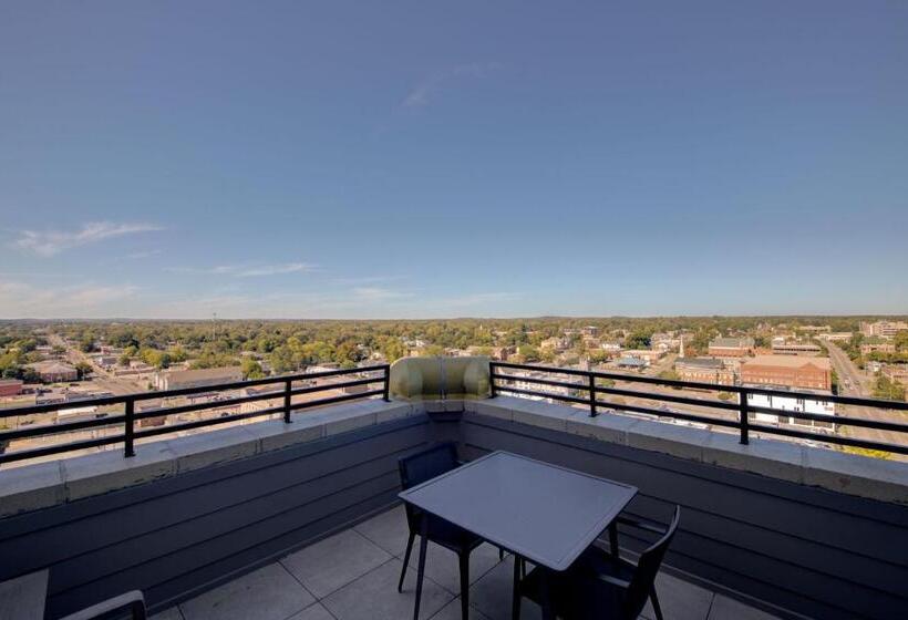 The Threefoot Hotel, Meridian, A Tribute Portfolio