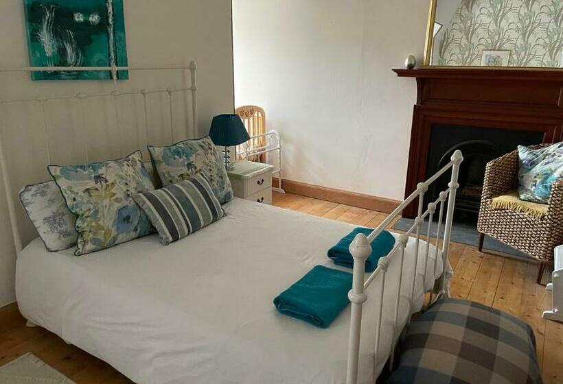 بنسيون Borders Rooms