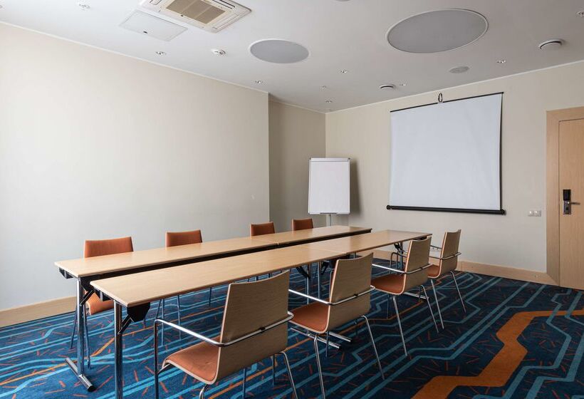 בית מלון כפרי Park Inn By Radisson Kazan