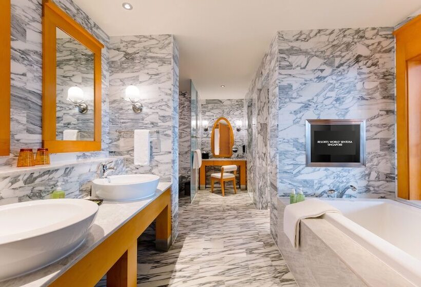Resorts World Sentosa   Hotel Michael