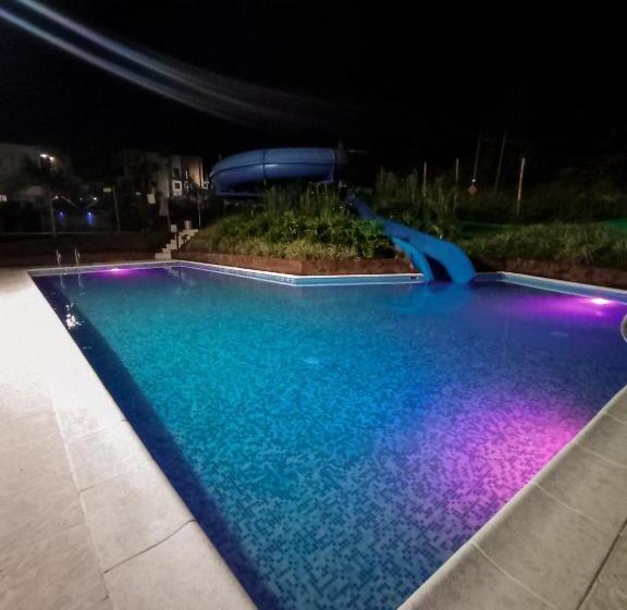 Apartasol, Eje Cafetero Reservas De La Colina 111b