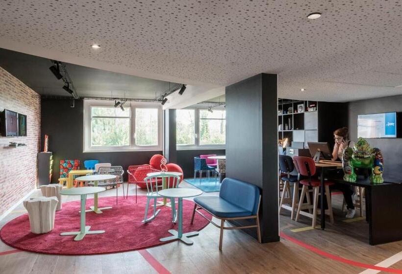 هتل Ibis Styles Lyon Bron Eurexpo