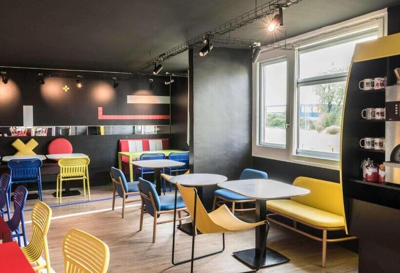 هتل Ibis Styles Lyon Bron Eurexpo