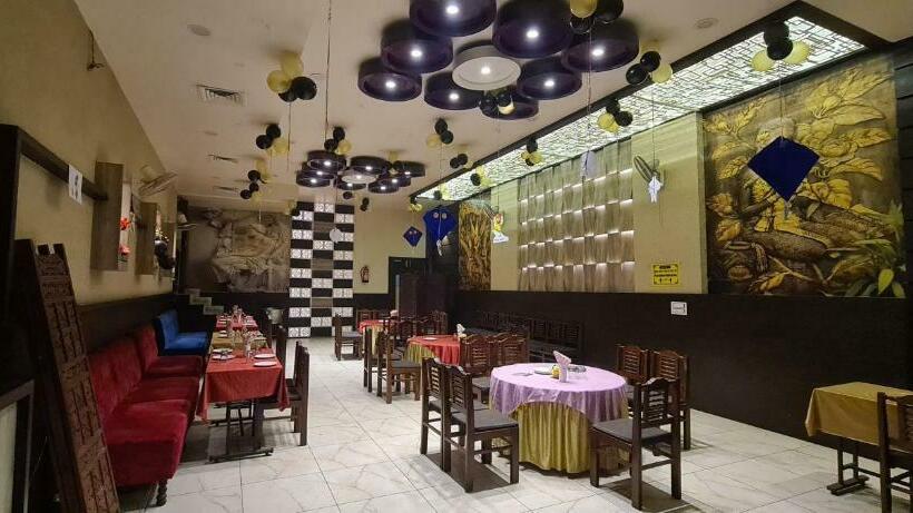 호텔 Oyo 83466  Kamal