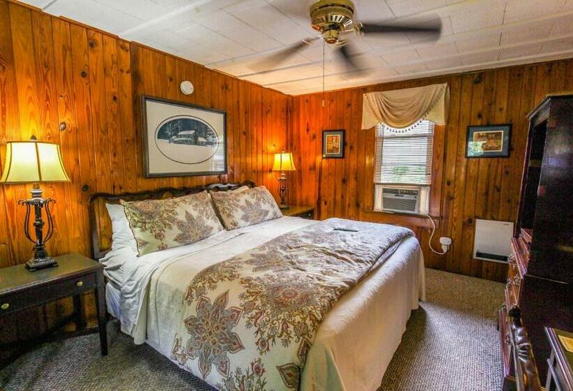 فندق صغير Mountainaire Inn And Log Cabins