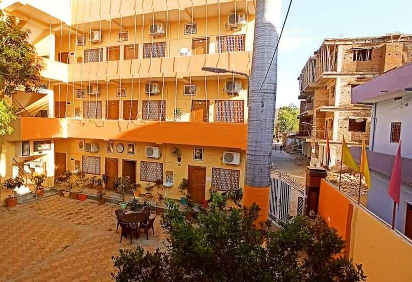 בית מלון כפרי Anand Lok Vatika