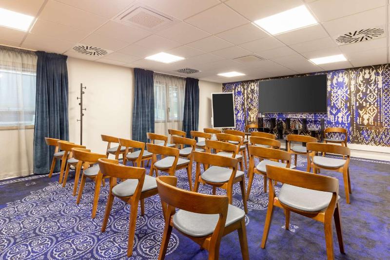 בית מלון כפרי Best Western Plus Le Conquerant Rouen Nord
