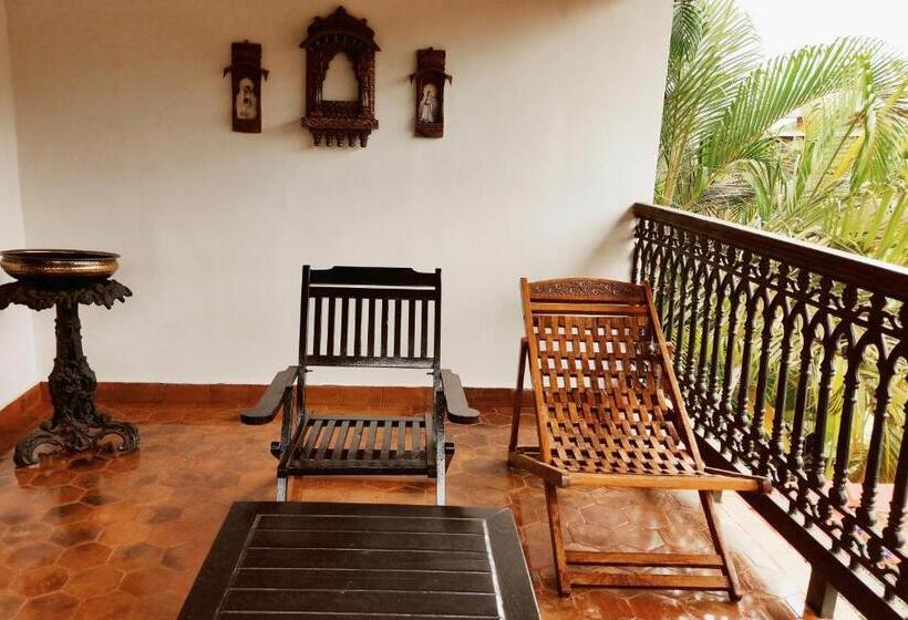 فندق Chira Meadows Ecoresort, Dapoli