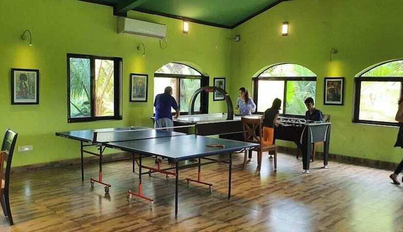 فندق Chira Meadows Ecoresort, Dapoli