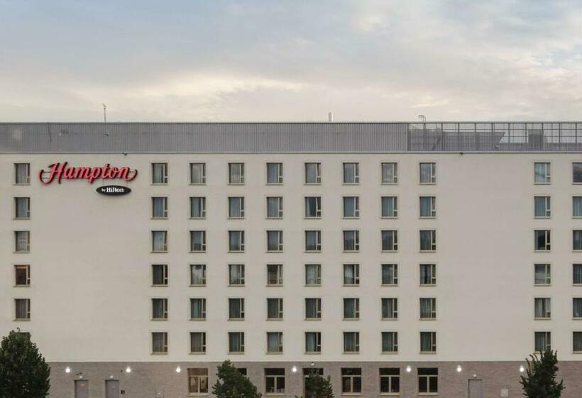 هتل Hampton By Hilton Konstanz