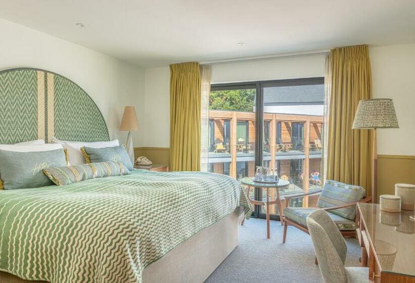 Harbour Beach Club, Hotel & Spa